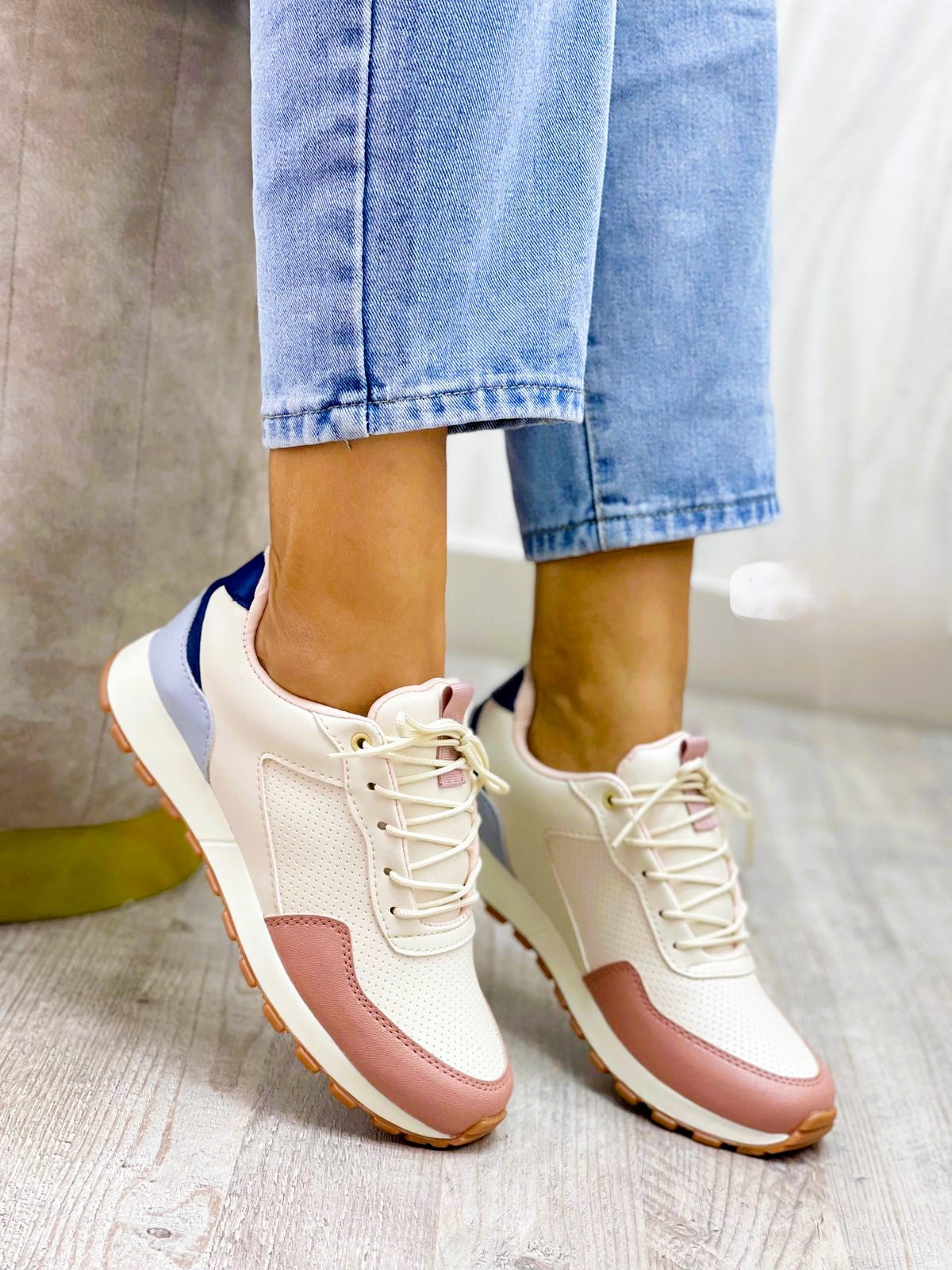 COMBIFLOW: Elegancia y Confort en Perfecta Armonía